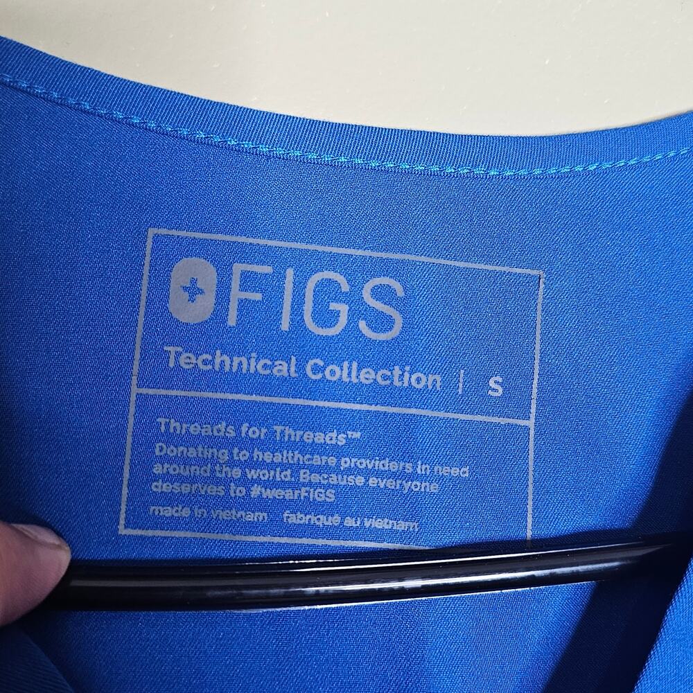 FIGS Technical Collection Catarina One-Pocket Scrub Top Royal Blue Womens Size S - Picture 5 of 7